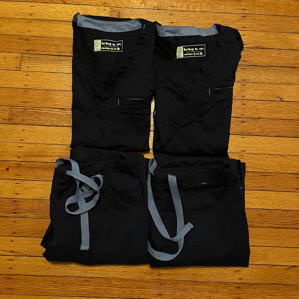 Bio navy scrub set, bundle of 2!